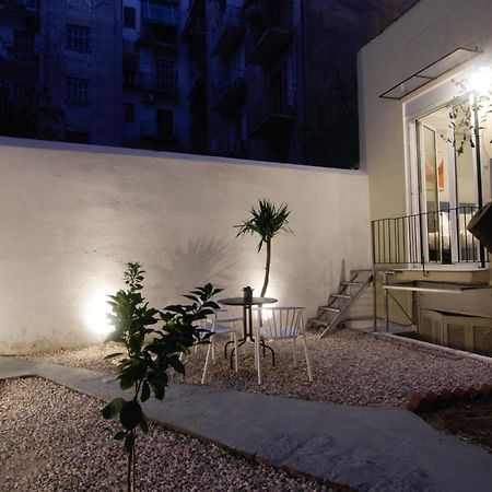 Patio Apartment Near Metro & Acropolis Atenas Exterior foto